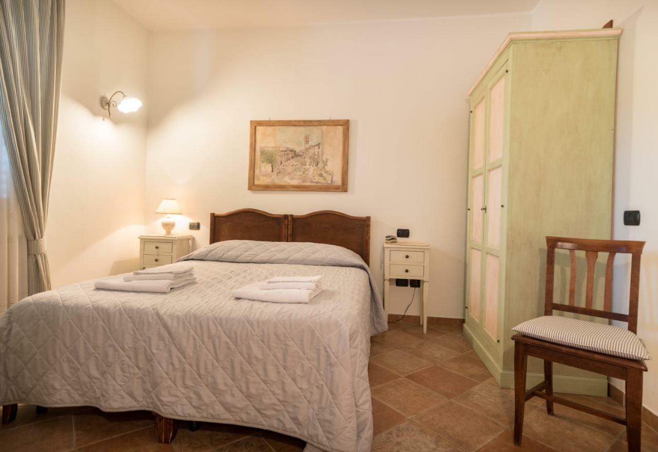 Bed & Breakfast Al Pian D'Ассізі Екстер'єр фото
