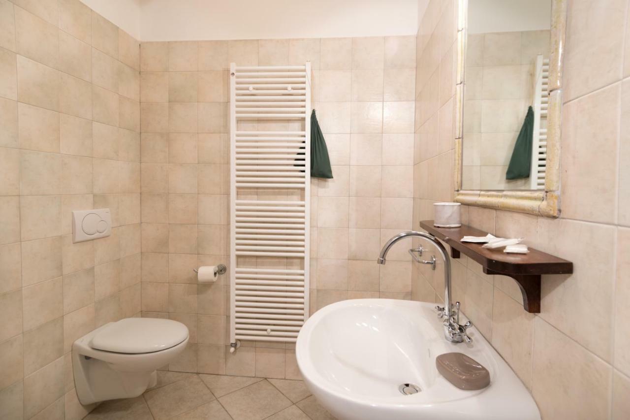 Bed & Breakfast Al Pian D'Ассізі Екстер'єр фото