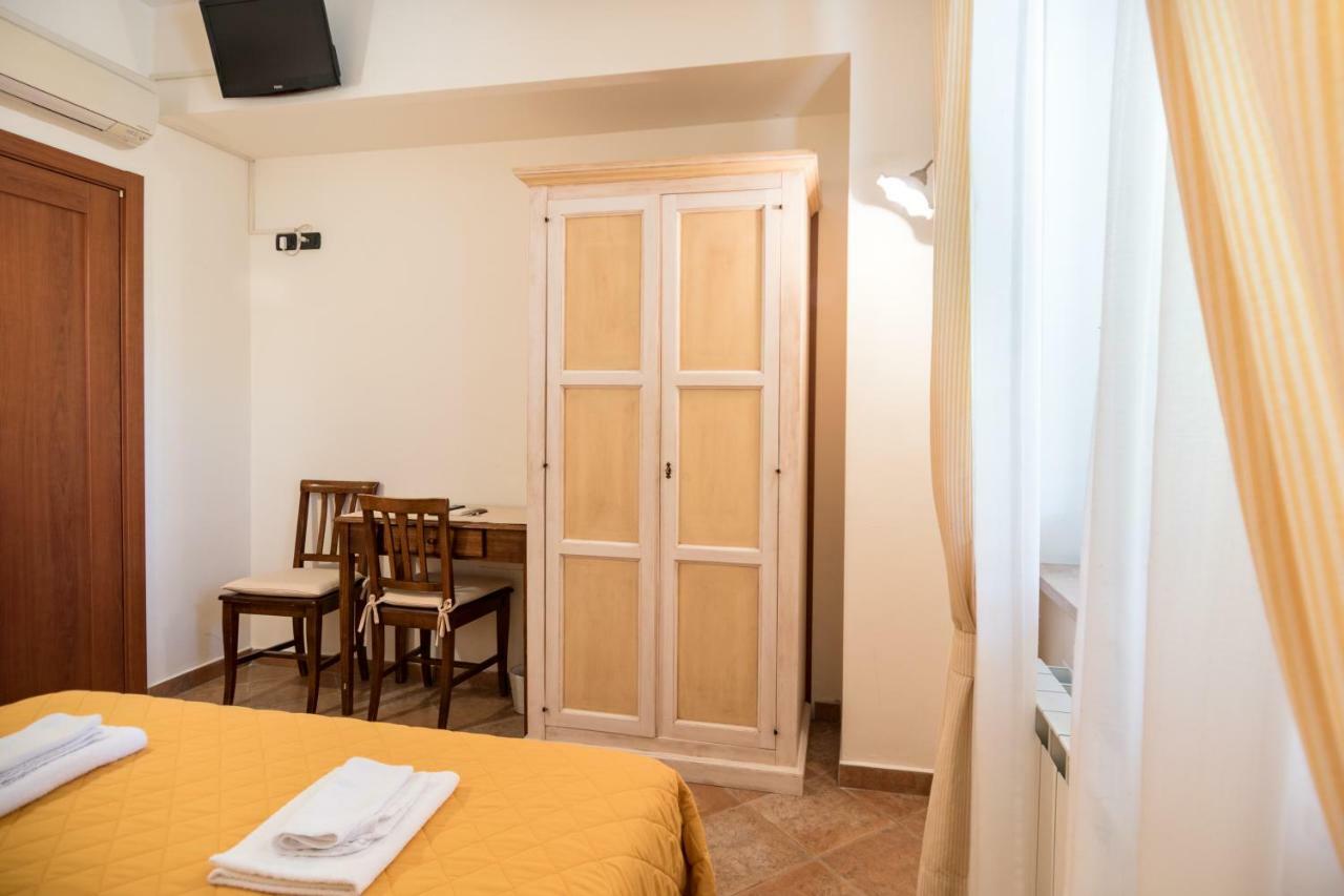 Bed & Breakfast Al Pian D'Ассізі Екстер'єр фото